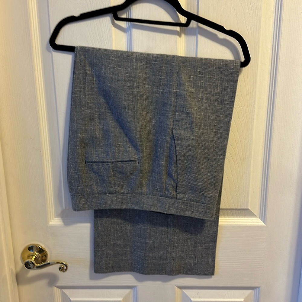 Ann Taylor 2 Piece Suit - Picture 2 of 2